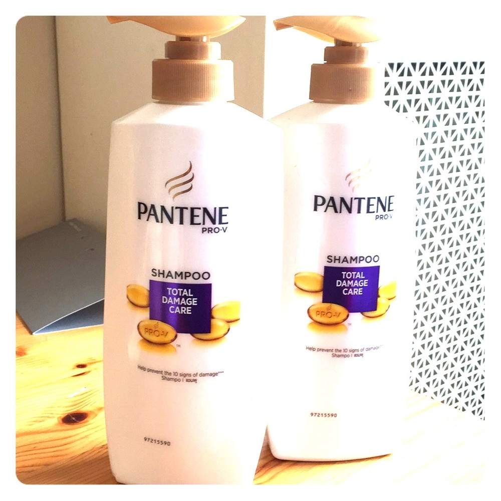 NEW!! Pantene Total Damage Care Shampoo (2 items)